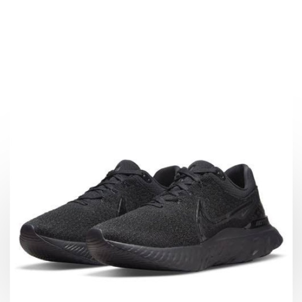 New women’s React Infinity Run Flyknit black Running Shoe